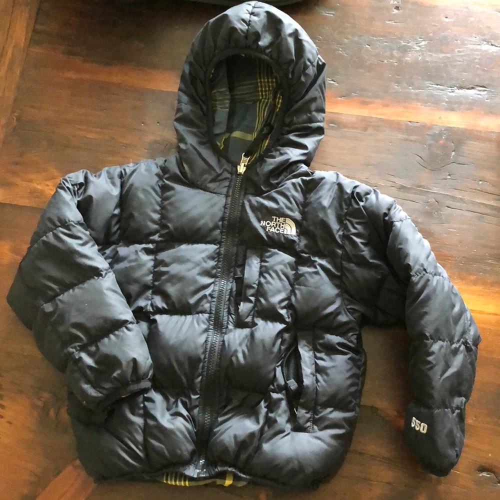 Boy’s reversible North Face coat